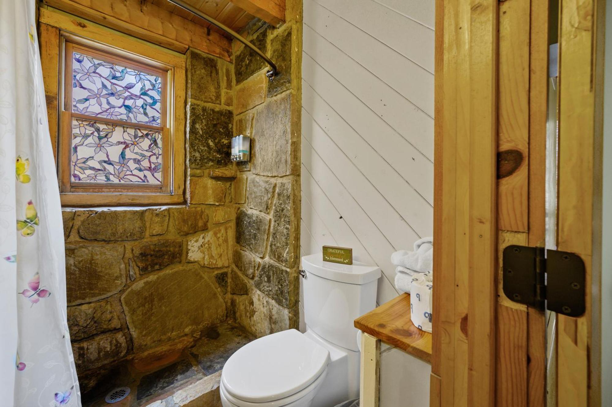 Willa The Robins Nest With Hot Tub Pigeon Forge Zewnętrze zdjęcie